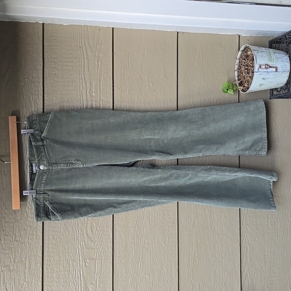 J.Jill Green Corduroy Mid Rise Green Corduroy boot cut Flare leg Pants - Picture 5 of 10